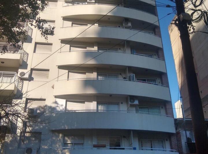 Departamento · 40m² · 2 Ambientes · 1 Cochera