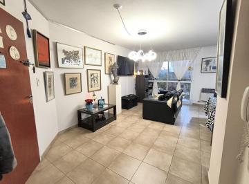 Departamento · 90m² · 5 Ambientes · 1 Cochera · Departamento en Venta Zona Chateau