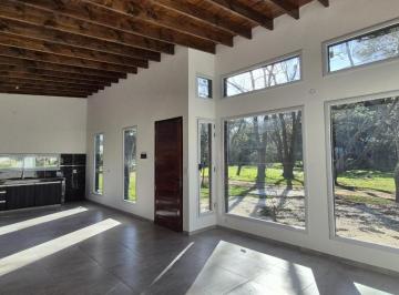 Casa · 111m² · 3 Ambientes · Casa en Venta - 2 Dorm. 2 Baños - Costa del Este