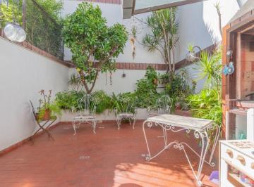 Casa · 131m² · 5 Ambientes · 1 Cochera · Casa 5 Ambientes. Cochera. Patio. Villa Urquiza