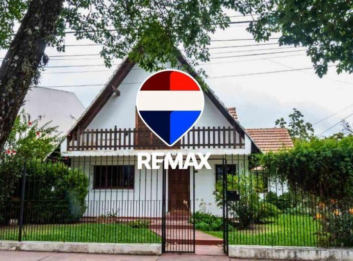 Casa · 189m² · 6 Ambientes · 1 Cochera