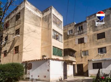 Departamento · 38m² · 3 Ambientes · Departamento Venta Castañares Planta Baja