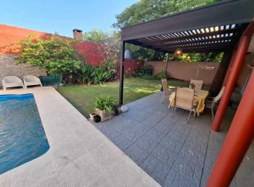 Casa · 130m² · 4 Ambientes · 2 Cocheras · Venta Casa 4amb Ituzaingo Pb Pileta Cochera 400 m²