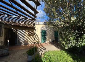 Casa · 170m² · 3 Ambientes · 1 Cochera · Venta Casa Para Reciclar