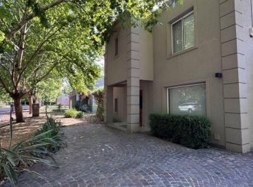 Casa · 198m² · 5 Ambientes · 3 Cocheras · Venta Casa 7 Ambientes Barrio Sausalito Pilar