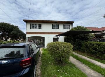 Casa · 51m² · 3 Ambientes · 1 Cochera · Casa Lugano 3 Ambientes con Quincho Ap Cred!