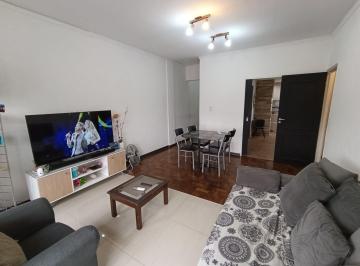 Departamento · 79m² · 4 Ambientes · Departamento en Venta 4 Ambientes Balcón Liniers