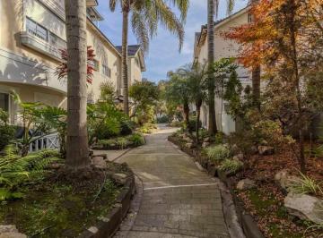 Casa · 249m² · 7 Ambientes · 2 Cocheras · Venta Casa con Seguridad Privada - Villa del Parque
