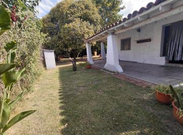 Quinta vacacional · 60m² · 2 Dormitorios · Venta Quinta 3 Amb. Gral. Rodriguez con Pileta