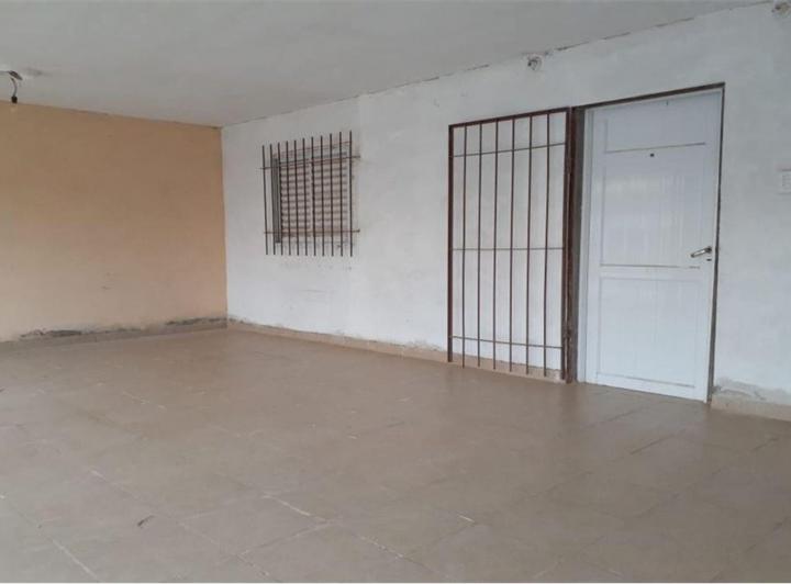 Casa · 120m² · 5 Ambientes · 3 Cocheras