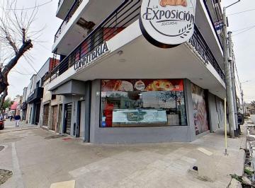 Local comercial · 111m² · Amplio Local con Doble Altura en Venta, Avellaneda