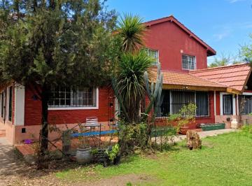 Casa · 350m² · 5 Ambientes · Venta Casa 5 Ambientes en Pontevedra