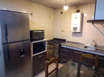 Casa · 300m² · 6 Ambientes · Casa 6 Amb Venta Pqe Patricios Pileta Gran Galpón