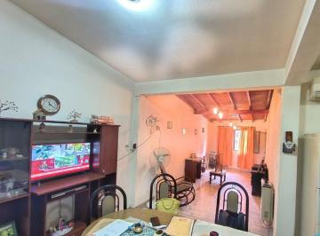Casa · 115m² · 4 Ambientes · 2 Cocheras · Casa en Venta B° Tropero Sosa, San Martin