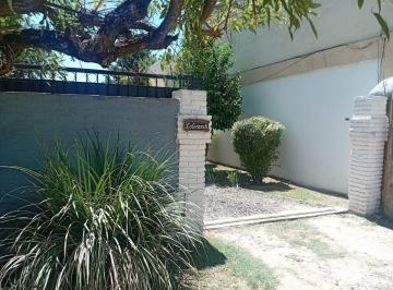 Casa · 118m² · 5 Ambientes · 4 Cocheras · Casa Impecable, Gran Terreno y Pileta, Gualeguay
