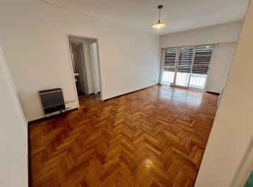 Departamento · 43m² · 2 Ambientes · 1 Cochera · Alquiler Depto 2 Ambientes en Lomas de Zamora.