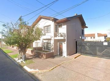 Casa · 78m² · 3 Ambientes · 1 Cochera · Casa en Venta - 2 Dorm. 2 Baños - Quilmes