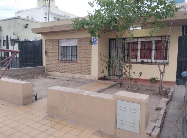 Casa · 70m² · 3 Ambientes · 1 Cochera