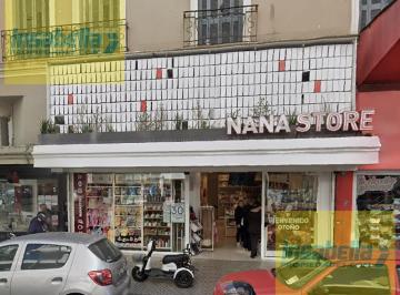 Local comercial · 195m² · Frente: 7.76 - Fondo: 10.92 Sotano Planta Alta