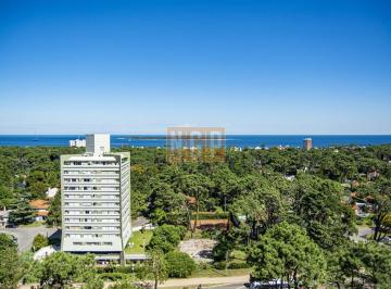 Foto1 · En Venta Apartamento de 3 Dorm. con Muy Buena Vista a La Bahía, Punta del Este.