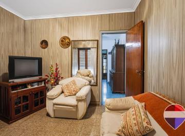 Casa · 72m² · 4 Ambientes · 2 Cocheras · Casa en Venta La Plata