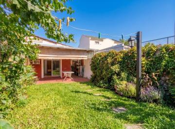 Casa de 4 ambientes, San Isidro · Dúplex 4 Ambientes con Cochera, Jardín y Quincho - Apto Crédito Martínez