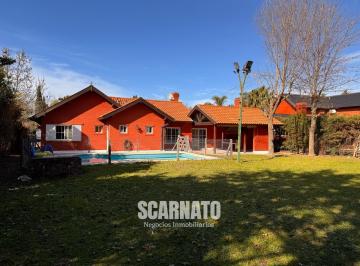 Casa · 885m² · 4 Ambientes · Venta de Casa en Echeverria del Lago