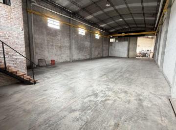 GIU-GIU-359_2 · Excelente Galpon de 240 m² en Alquiler
