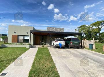 Casa · 175m² · 4 Ambientes · 2 Cocheras · Casa en Venta en Santa Lucia, Pilar del Este, Pilar