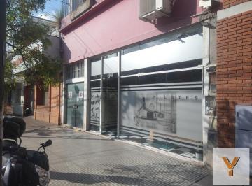 Local comercial · 140m² · 3 Ambientes · Local de 140 m² en Villa Urquiza con Gran Potencial Comercial