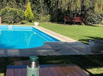 Casa · 200m² · 4 Ambientes · Casa en Echeverria del Lago