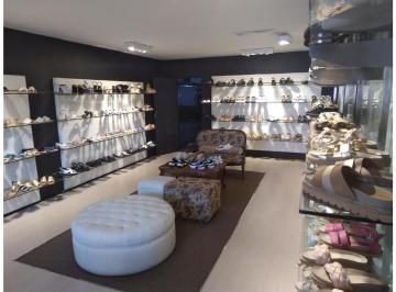 Bodega-Galpón · 900m² · 1 Ambiente · Venta Galpón Ciudadela 900 Metrs.
