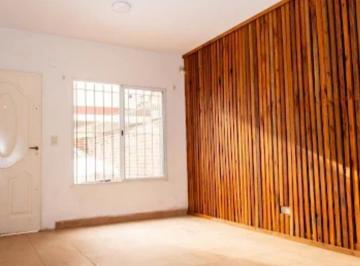 Casa · 80m² · 3 Ambientes · 1 Cochera · Alquiler Duplex Triplex Monte Grande