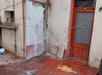 PH · 170m² · 6 Ambientes · PH en Venta - 4 Dorm. 2 Baños - 185 m - Flores