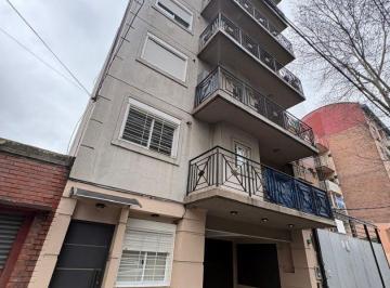 YAR-YA2-8694_2 · Local. | Benito Lynch 2664