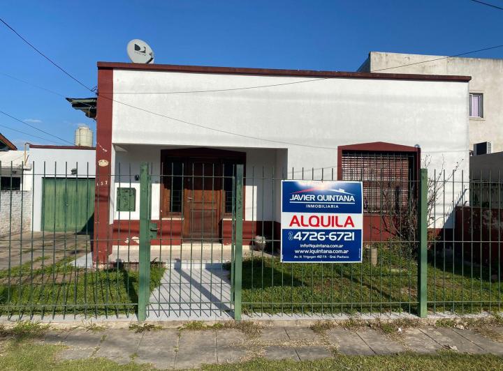 Casa · 95m² · 4 Ambientes · 1 Cochera