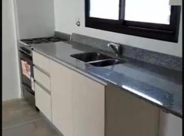 Departamento · 70ha · 3 Ambientes · 1 Cochera · Precioso 3 Ambientes con Cochera 5°a!