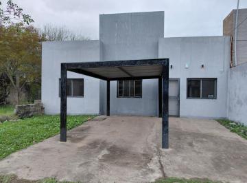 Casa · 80m² · 3 Ambientes · 1 Cochera · Pasaje Crisanto Dominguez 3596 - Casa 2 Dorm.