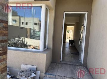 Casa · 98m² · 3 Ambientes · Vende Casa Apto Credito Hipotecario en Barrio Rio Limay en Plottier