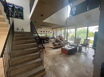 Casa · 250m² · 5 Ambientes · 2 Cocheras · Venta Casa 5 Amb Al Río Barrio San Benito Villanueva Tigre