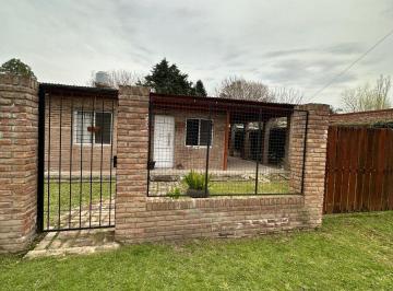 Casa de 4 ambientes, Ibarlucea · Propiedad Dos Habitaciones