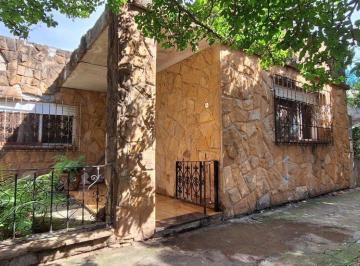 Casa · 138m² · 4 Ambientes · Venta Casa 4 Ambientes Pablo Podesta