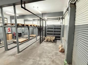 Depósito · 69m² · Venta Galpon con Terraza Libre Edificable Caseros
