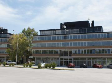 Oficina comercial · 100m² · 1 Ambiente · 2 Cocheras · Alquiler de Oficina de 100 m² en Parque Industrial Buen Ayre, Moreno