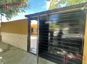 Casa · 95m² · 4 Ambientes · 2 Cocheras · Vende Casa 3 Dorm. Apto Credito Hipotecario - Cipolletti