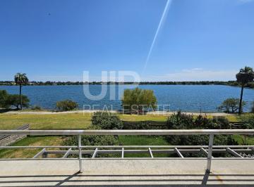 Departamento · 89m² · 4 Ambientes · 2 Cocheras · Departamento 4 Ambientes con Balcon a La Laguna en Villanueva