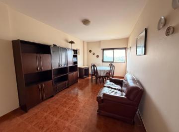 Departamento de 3 ambientes, Parque Patricios · 3 Ambientes Al Frente, Luminoso y en 8° Piso - 60 m² - Parque Patricios