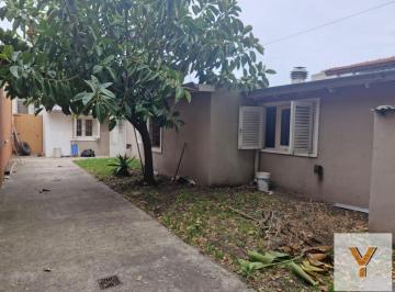 Casa · 335m² · 4 Ambientes · Casa en Venta - 3 Dorm. 2 Baños - 410 m² - Mar del Plata