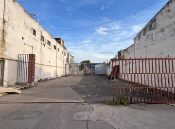 Local comercial · 1380m² · 5 Ambientes · 1 Cochera · Local en Venta - 3 Baños - 1380 m² - Mercedes