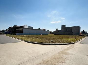 Terreno · 250m² · Venta Lote Esquina Apto Duplex en Colinas de Manantiales - 252 m²